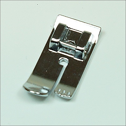 gerad510b86e2b2236 AEG Geradstichfuß breit